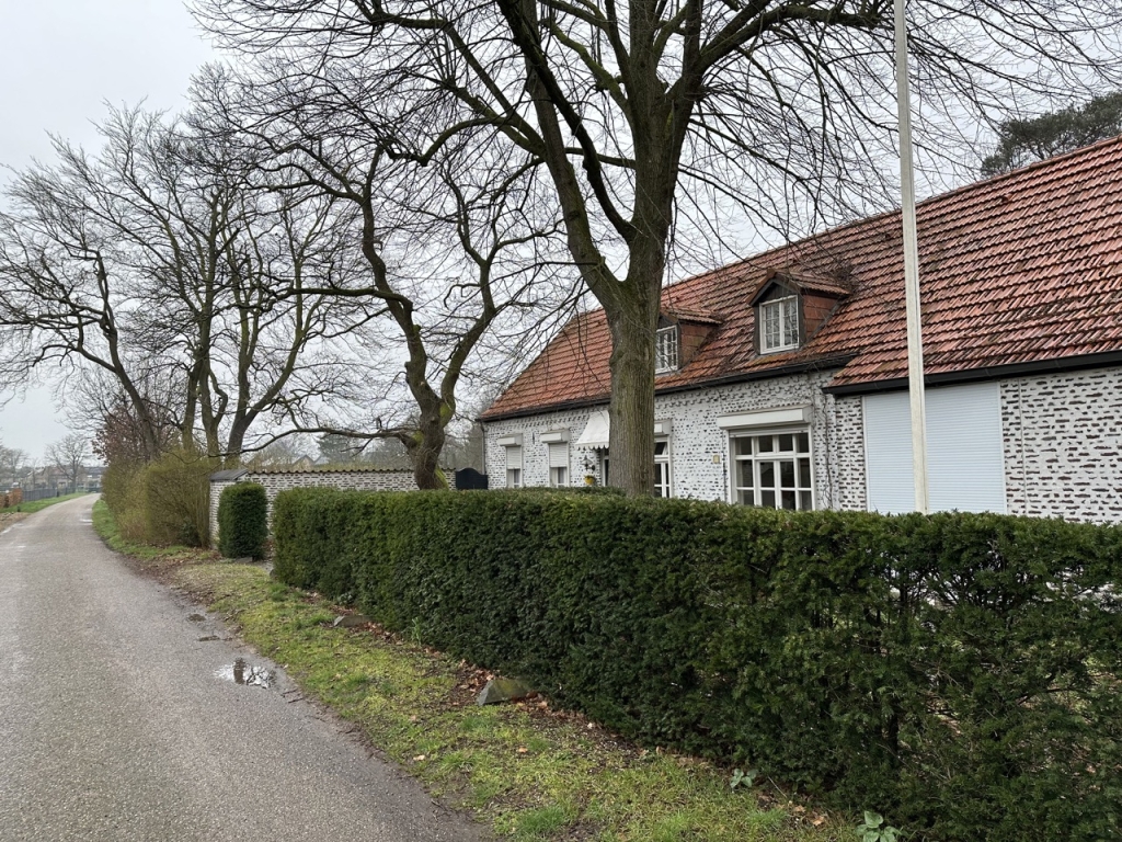 Halfvrijstaande boerderijwoning aan de rand van Swalmen