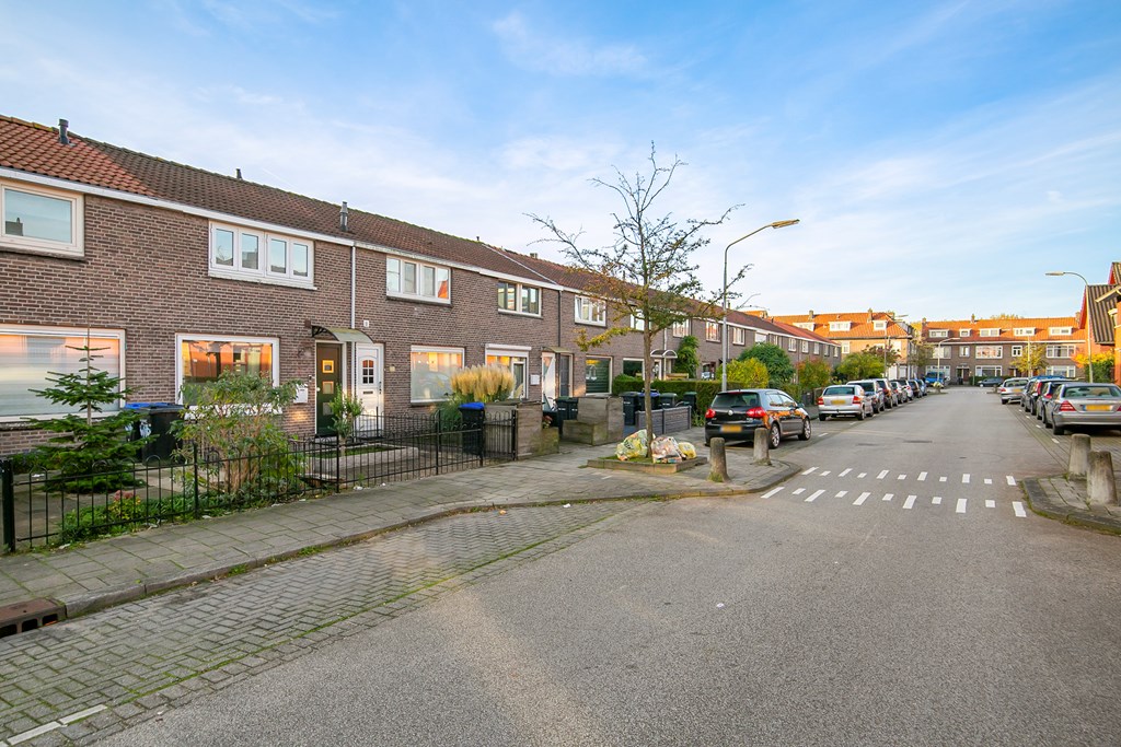 For rent: House Vincent van Goghstraat, Dordrecht - 21