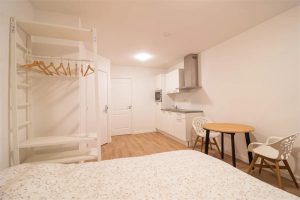 Te huur: Studio Linnaeusstraat, Den Haag - 1
