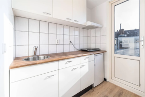 For rent: House Floresstraat, Leiden - 1