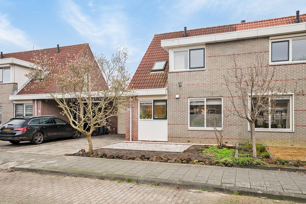 For rent: House Beursjeskruidstraat, Almere - 1