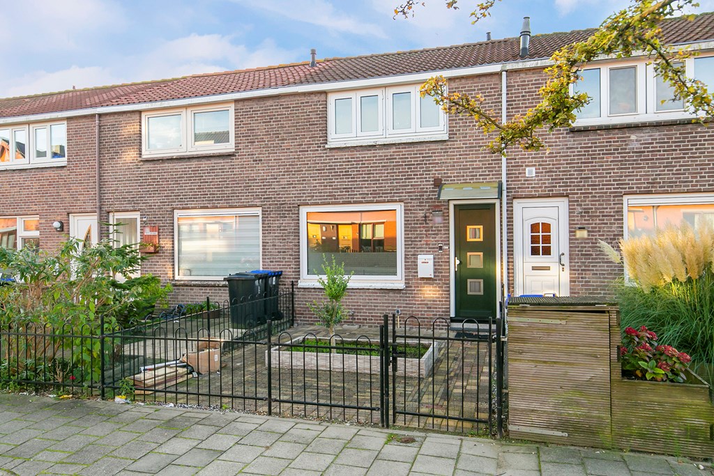 For rent: House Vincent van Goghstraat, Dordrecht - 31