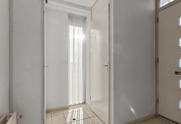 Te huur: Woning Adrienne Solserstraat, Almere - 5