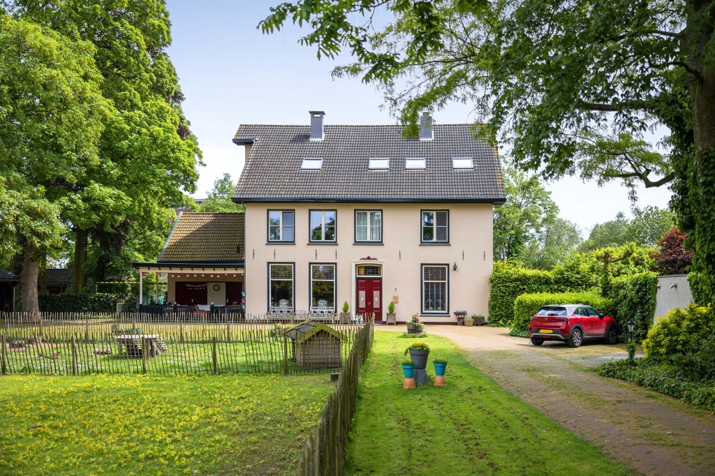 Prachtig herenhuis in Olst te huur!