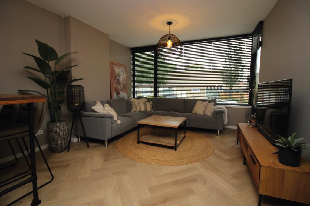 Appartement te huur Neuweg, Hilversum