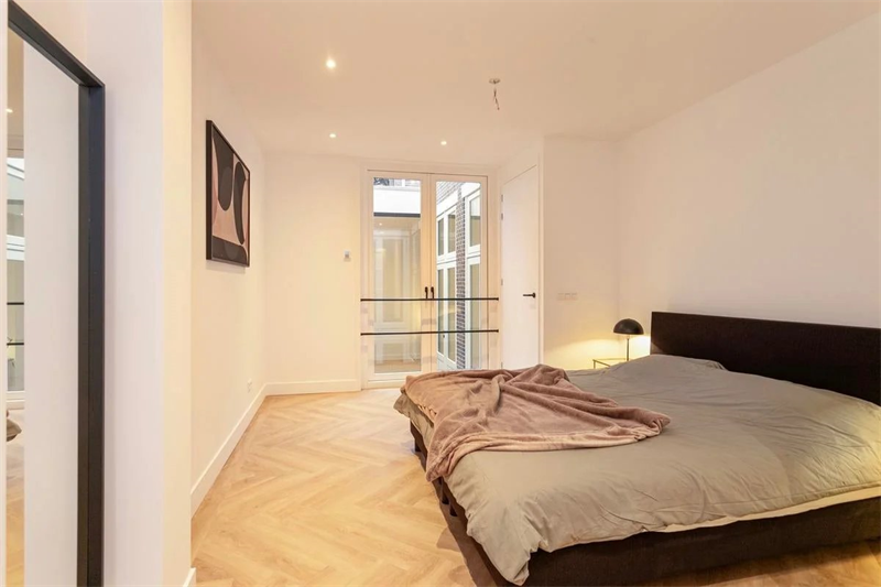 For rent: Apartment Burgemeester van Nispen van Sevenaerstraat, Laren Nh - 8