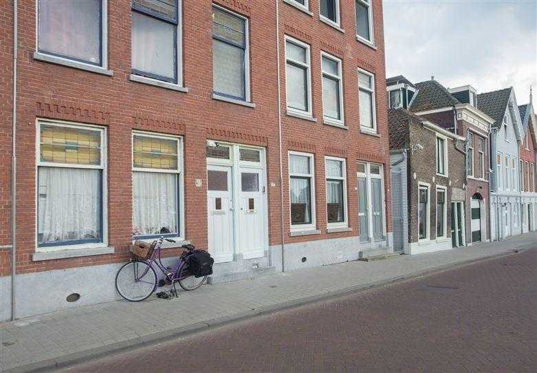 Kamer te huur in de Overschiesestraat in Schiedam