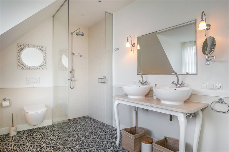 Te huur: Woning Nieuw-Loosdrechtsedijk, Loosdrecht - 1