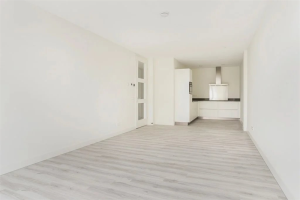 For rent: Apartment Stationsstraat, Rhoon - 1