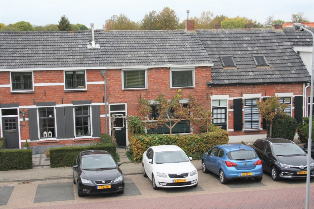 Gemeubileerde en authentieke tussenwoning