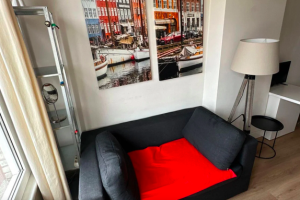 Te huur: Studio Watervlierstraat, Den Haag - 1