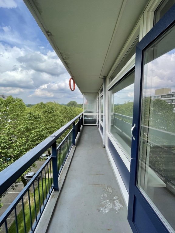 Zeer ruim en net 3-kamer appartement op top locatie!