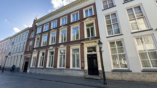 Opéén van de mooiste locaties van Breda met fraai  uitzicht over het Valk