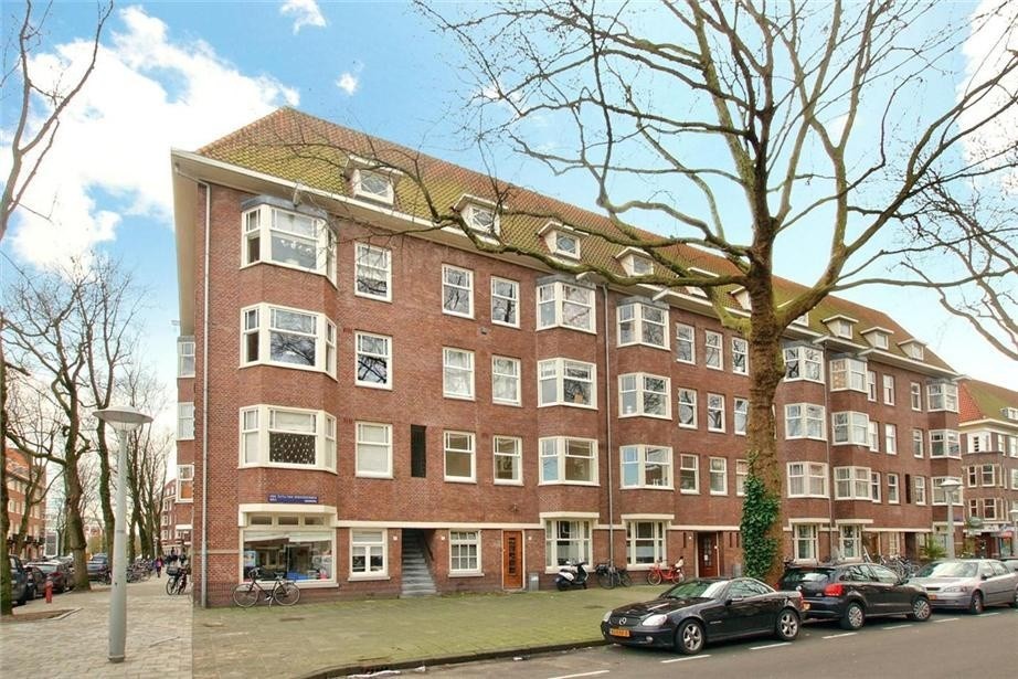 Kamer te huur aan de Van Tuyll van Serooskerkenweg in Amsterdam