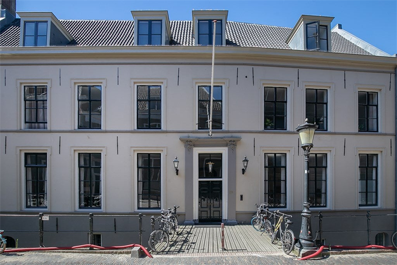 Kamer te huur in de Kromme Nieuwegracht in Utrecht