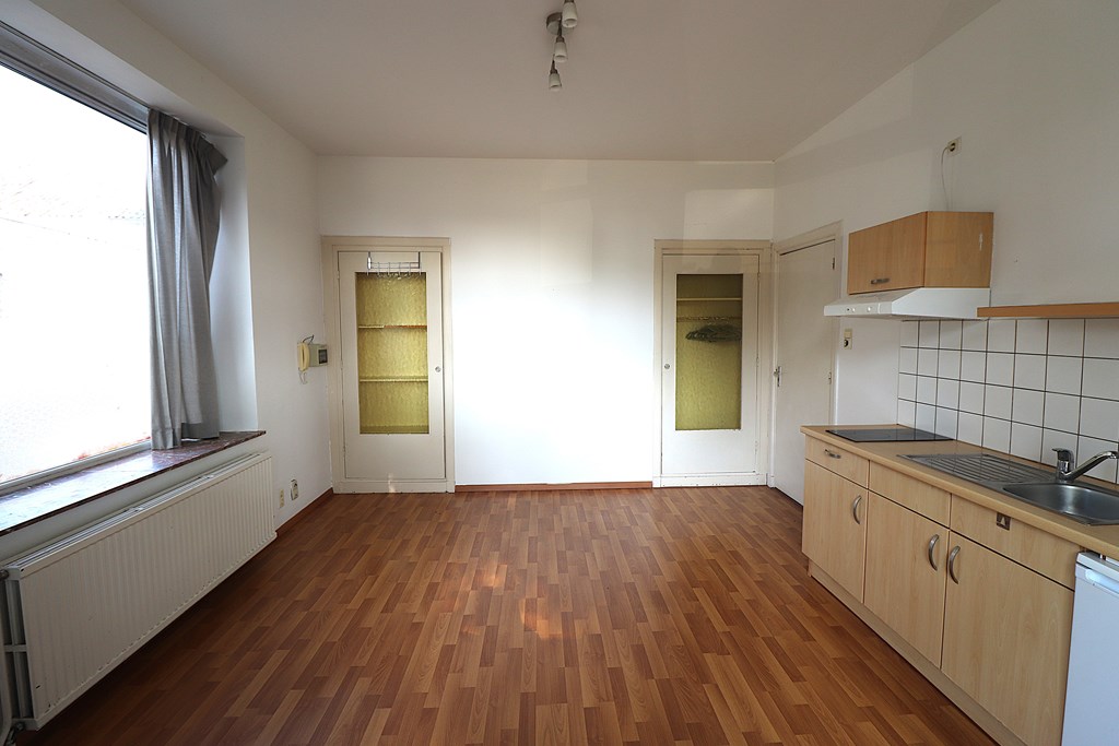 Kamer te huur met eigen keuken