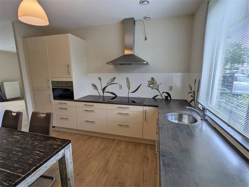 For rent: House Achtknoop, Almere - 12