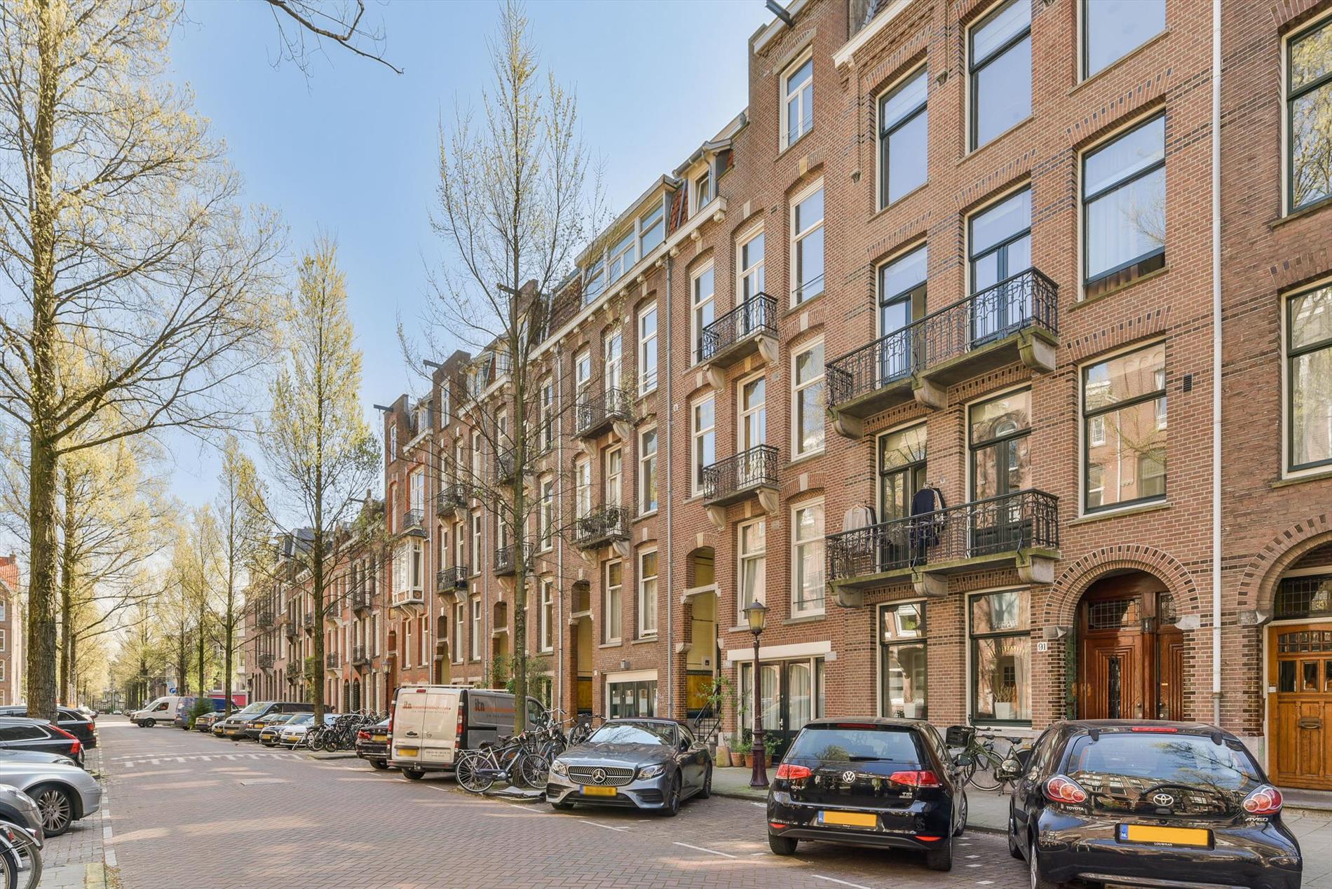 Kamer te huur in de Frans van Mierisstraat in Amsterdam